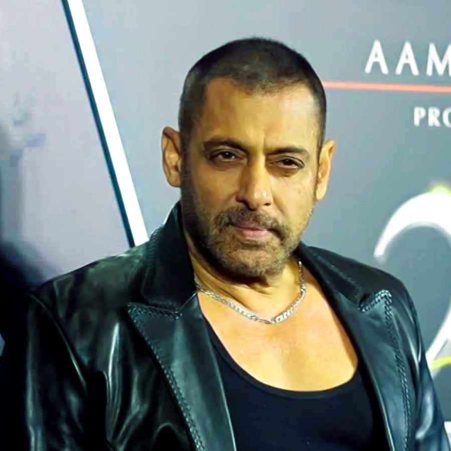 Salman Khan Facing health issue but he avoiding Travel to Us dgtl