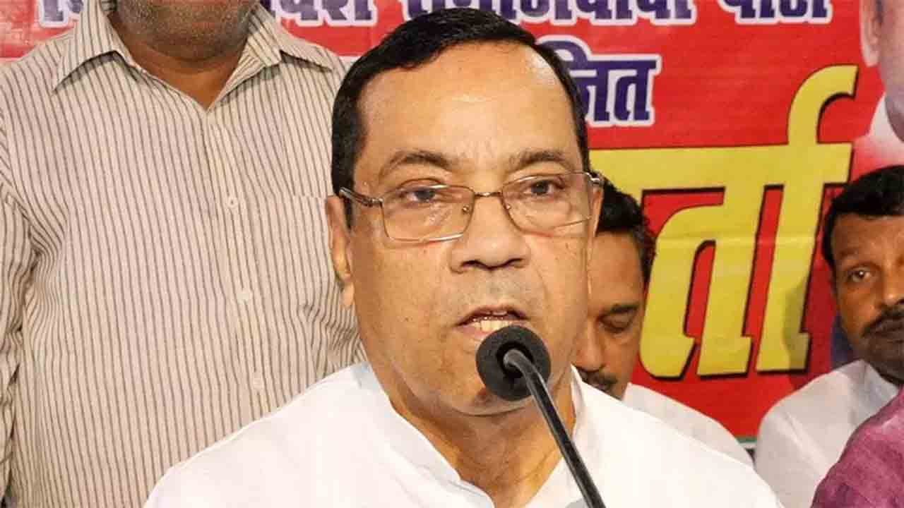 কিরণময় নন্দ।