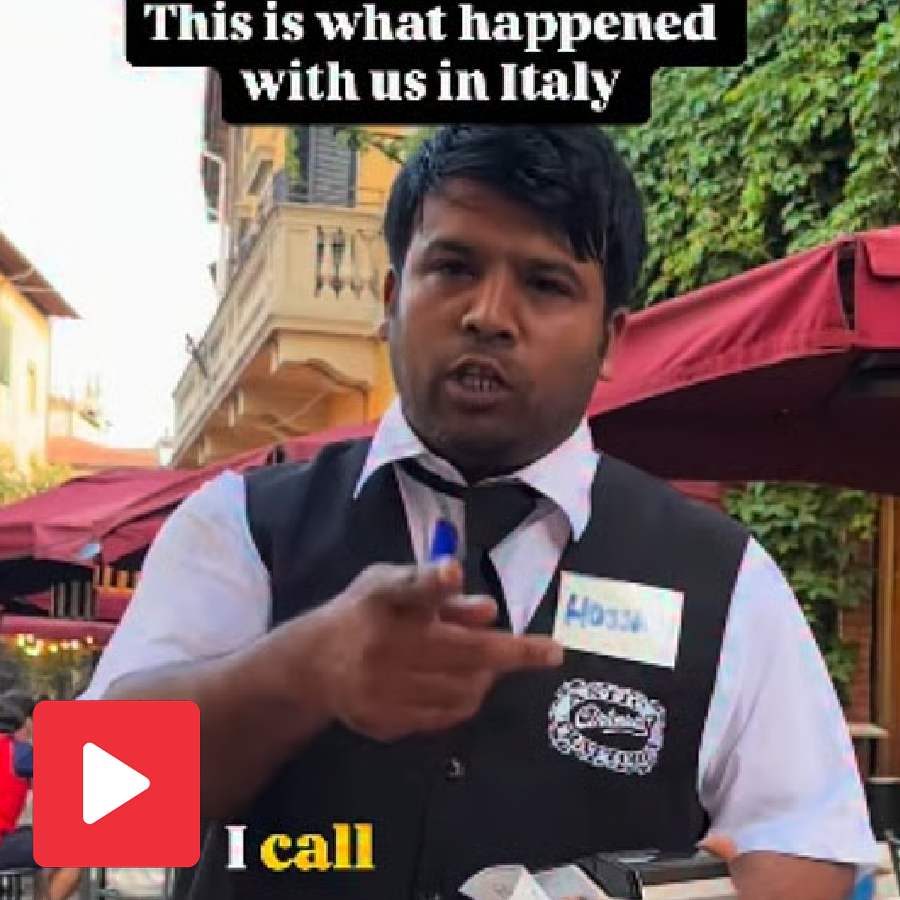 Bangladeshi waiter in Italian restaurant make bad remarks about India, Indian women make him apologise