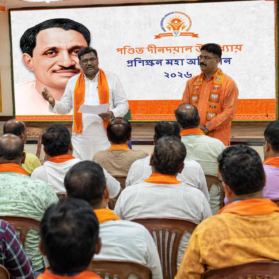 BJP starts training sessions for party works up to grassroots, 1313 Training camps in next 5 weeks