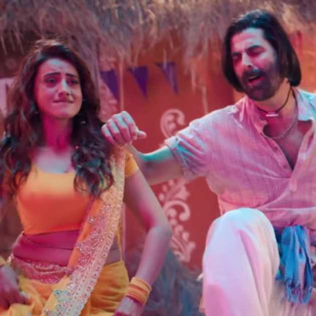 Akshara Singh Reveals Akshay Kumar Shot Ghis Ghis Ghis Song Despite 104 Degree Fever dgtl