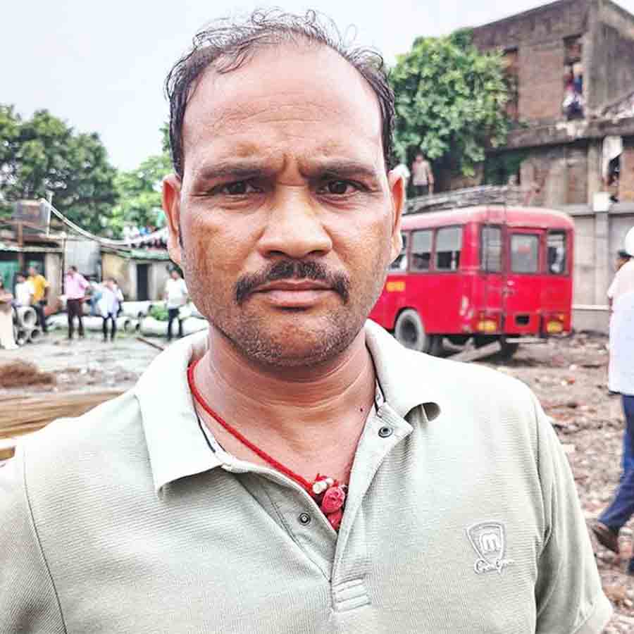 Vishal Agarwal a worker of another godown traumatized about Taratala Godown Roof collapse Incident