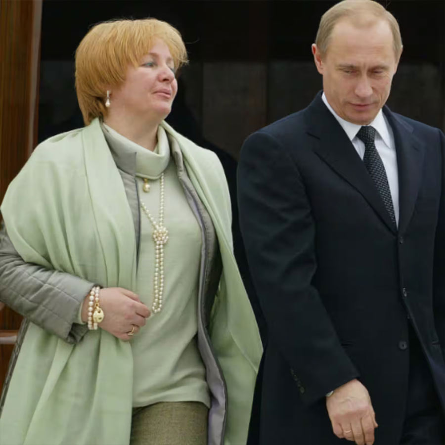 Russian Journalist Who Revealed Vladimir Putin's Alleged Relationship With a Gymnast Dies Mysteriously
