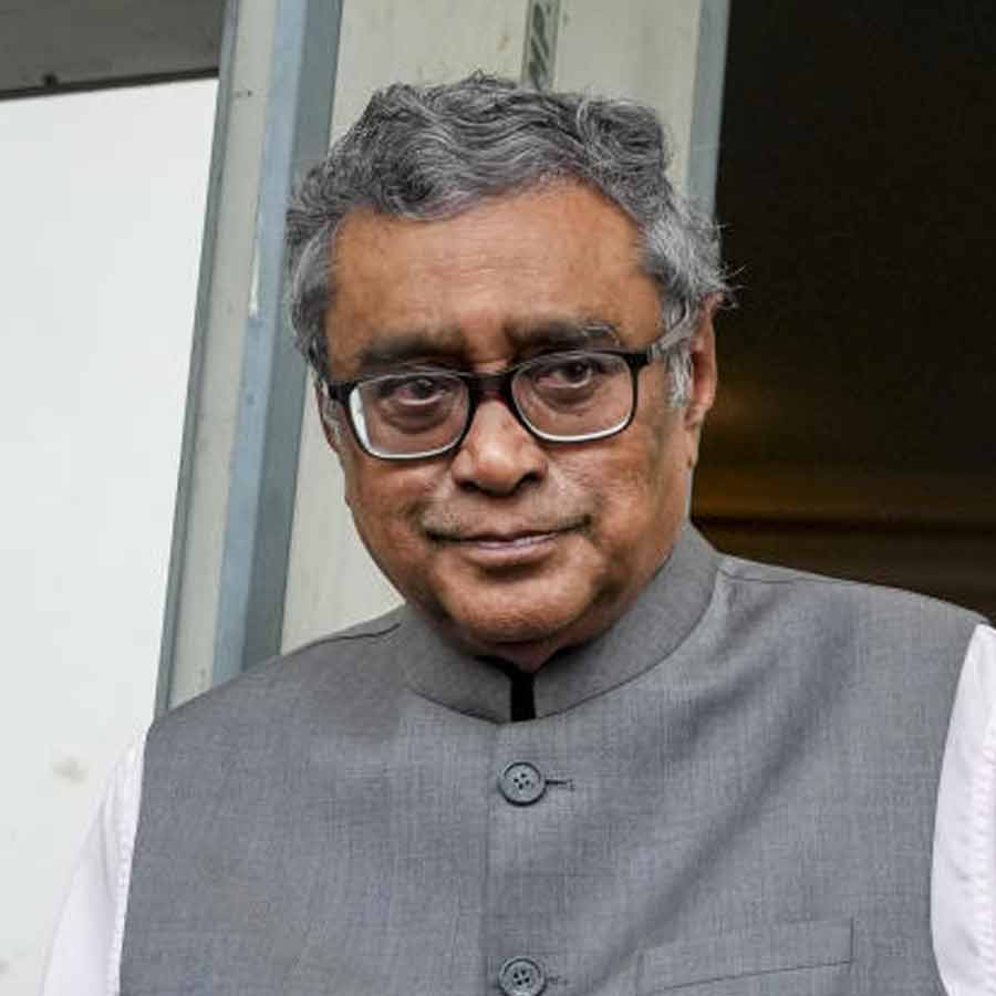 স্বপন দাশগুপ্ত।