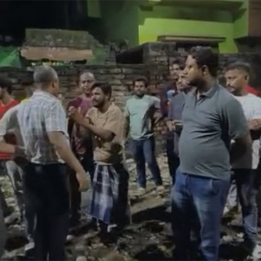 BJP leader from Baranagar has been accused of beating up a young man