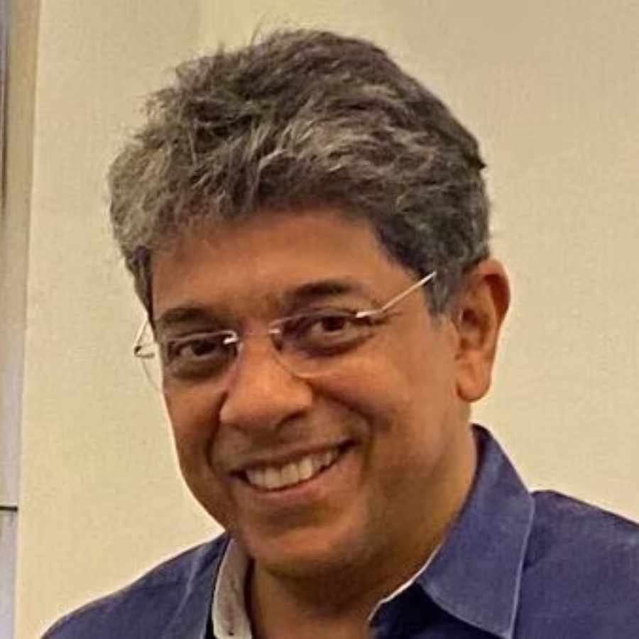 Doctor-turned-IPS officer Mahesh Dixit to now head Intelligence Bureau