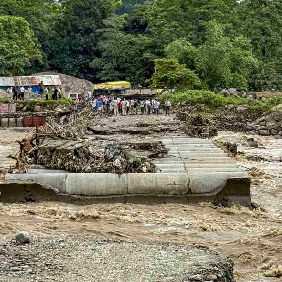 Extremely heavy rain forecast in North Bengal as alert issued in South as well dgtl