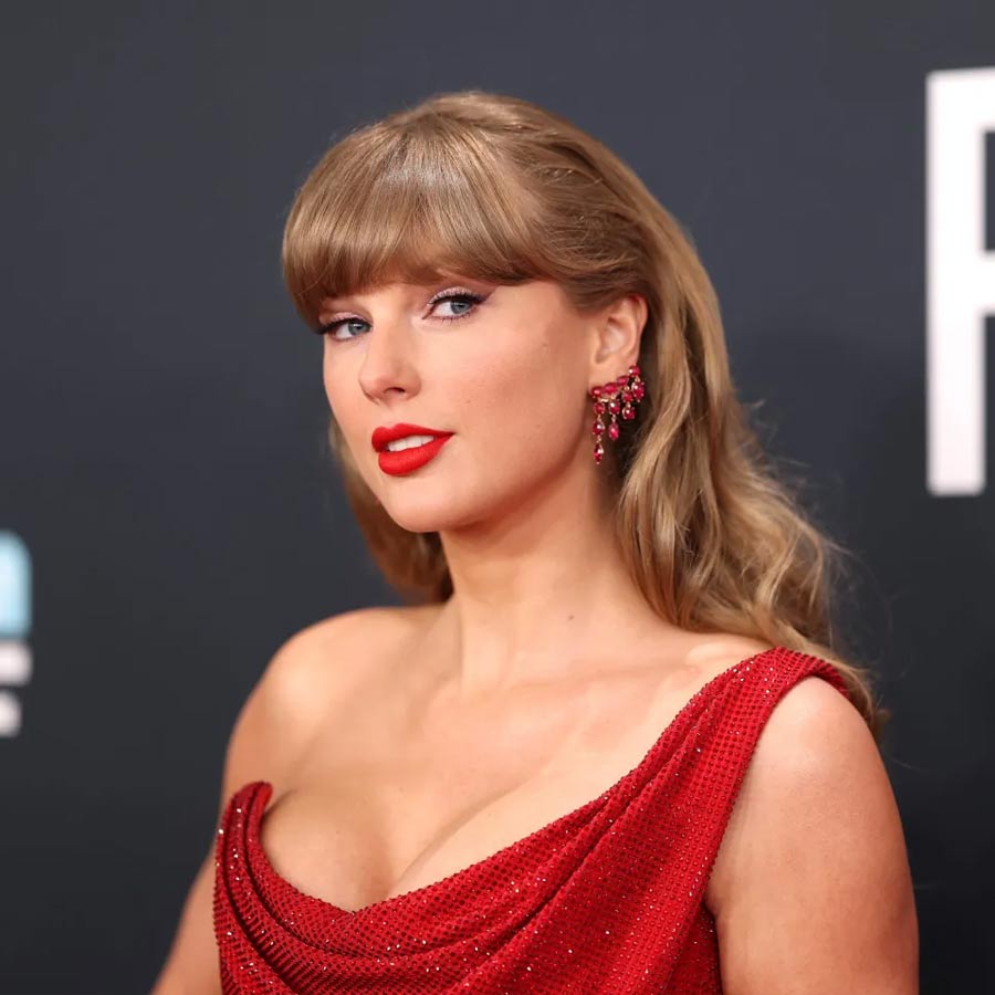 Taylor Swift, Travis Kelce To Host 2-Day Wedding At Madison Square Garden In New York, Nearly 2,000 Guests Expected To Attend dgtl