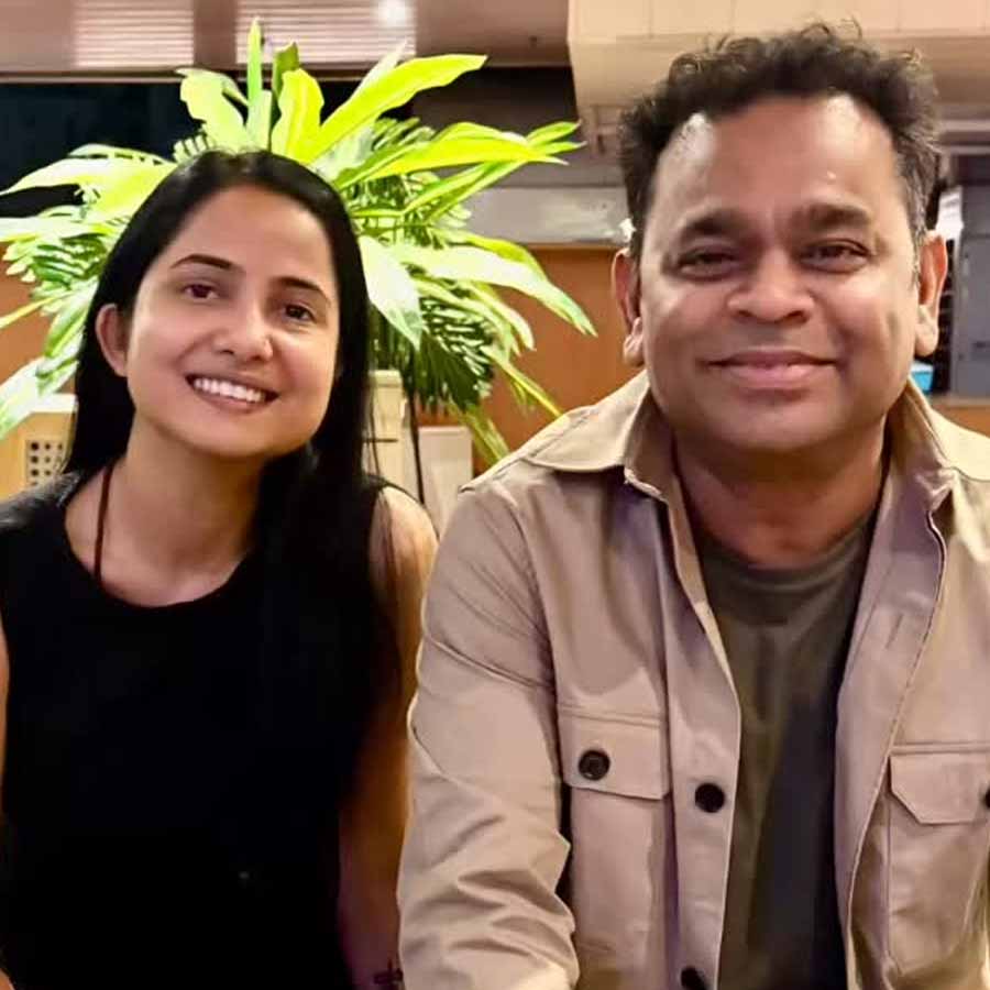 এআর রহমানের সঙ্গে ফ্রেমবন্দি দীপালী।