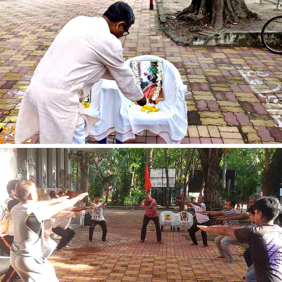 যাদবপুর বিশ্ববিদ্যালয়ের অনুষ্ঠান।