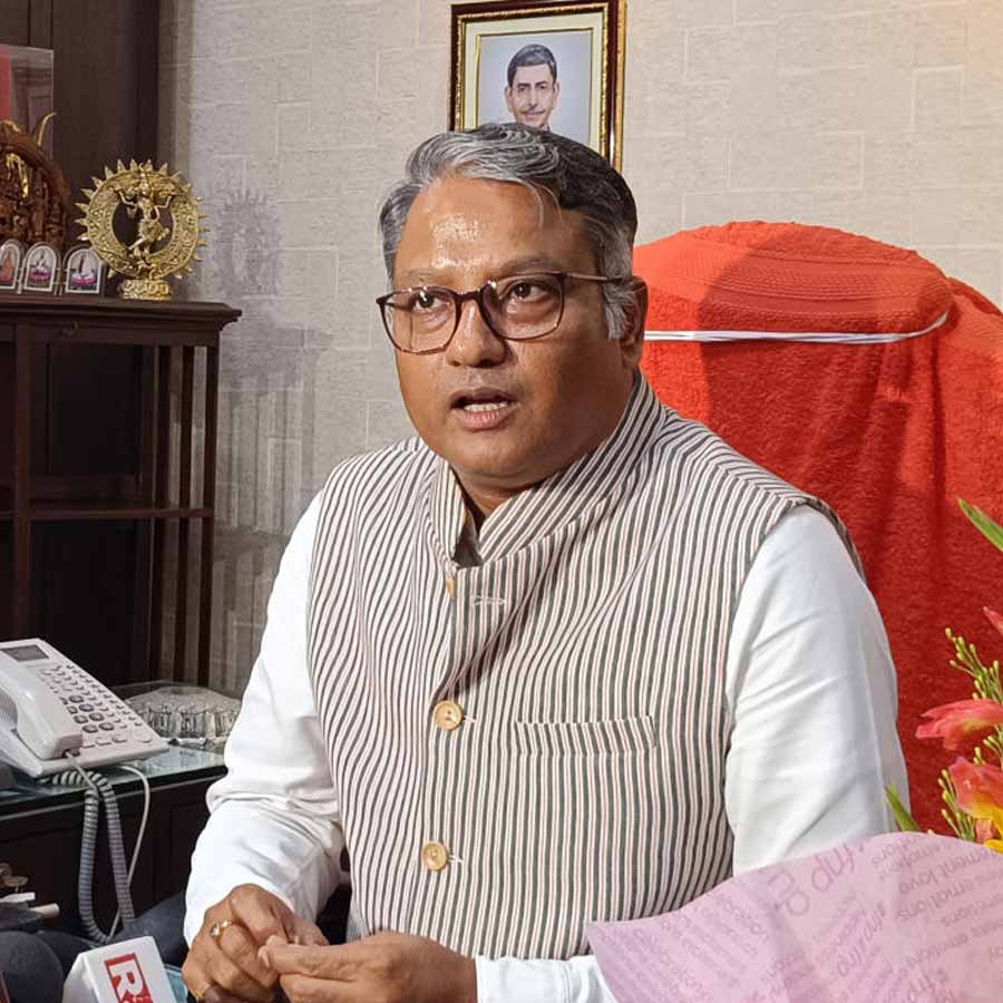 Vacant Undergraduate Seats Due to Lack of Planning, Says Higher Education Minister, Blaming Previous Government dgtl
