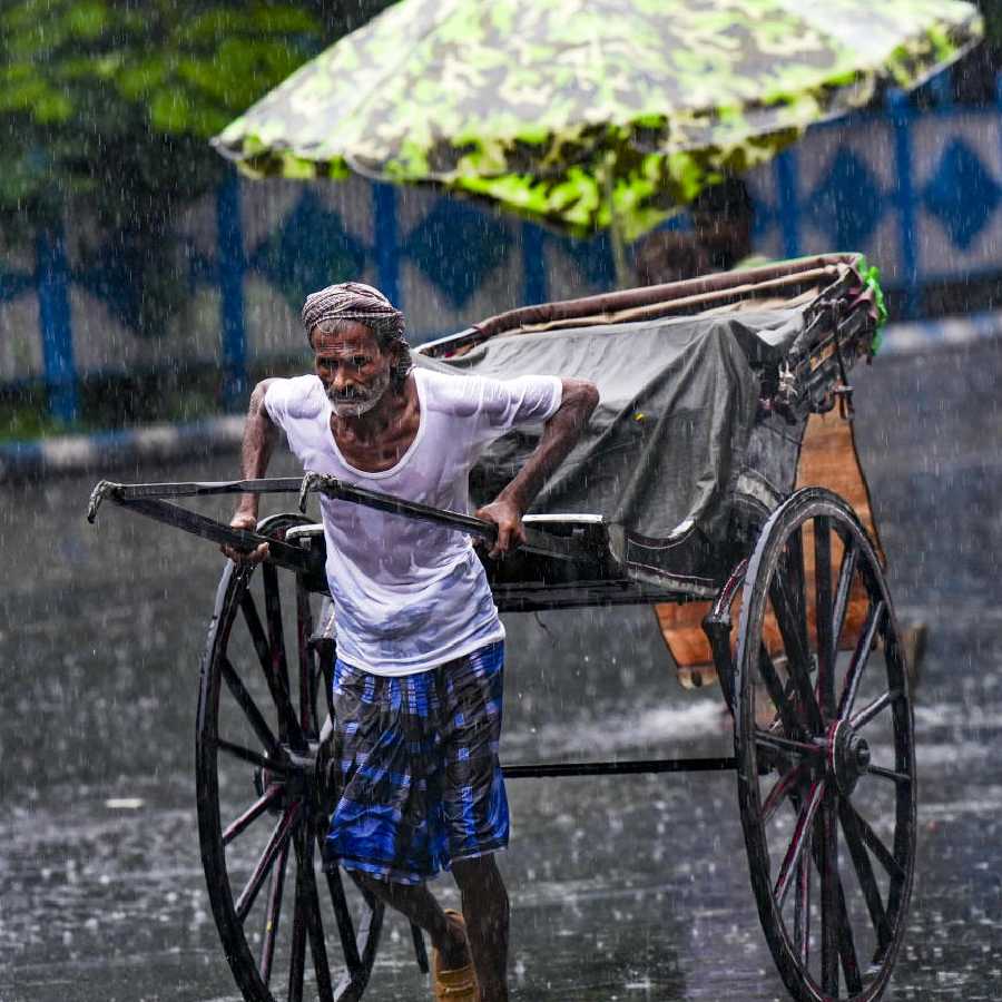 Very heavy rain forecast in North Bengal districts trigger landslide warnings along with South Bengal dgtl