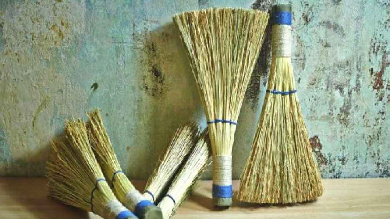 broom