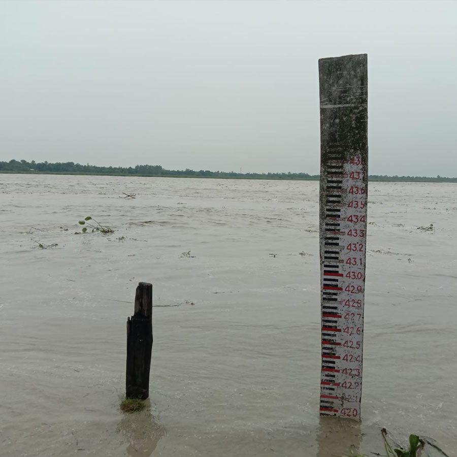 কোচবিহারে ফুঁসছে নদী। 