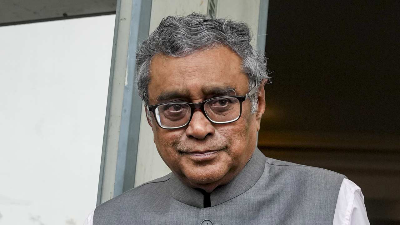 স্বপন দাসগুপ্ত।