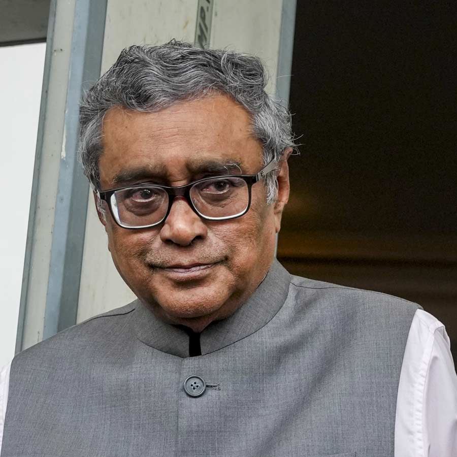 স্বপন দাসগুপ্ত।
