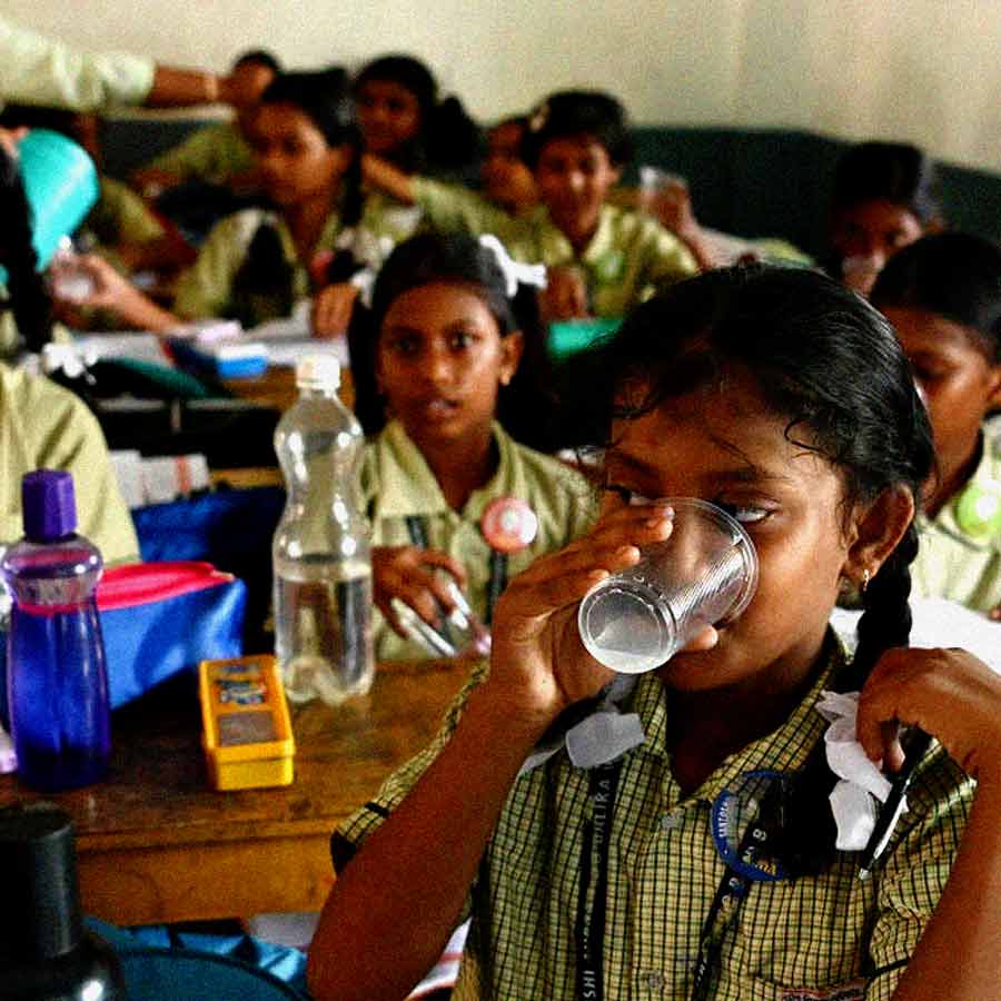 State Scorched by Intense Heat, School Education Department Takes Special Steps to Raise Student Awareness dgtl