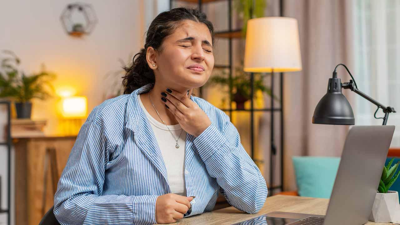 Sore throat can be a sign of silent reflux, know the other symptoms