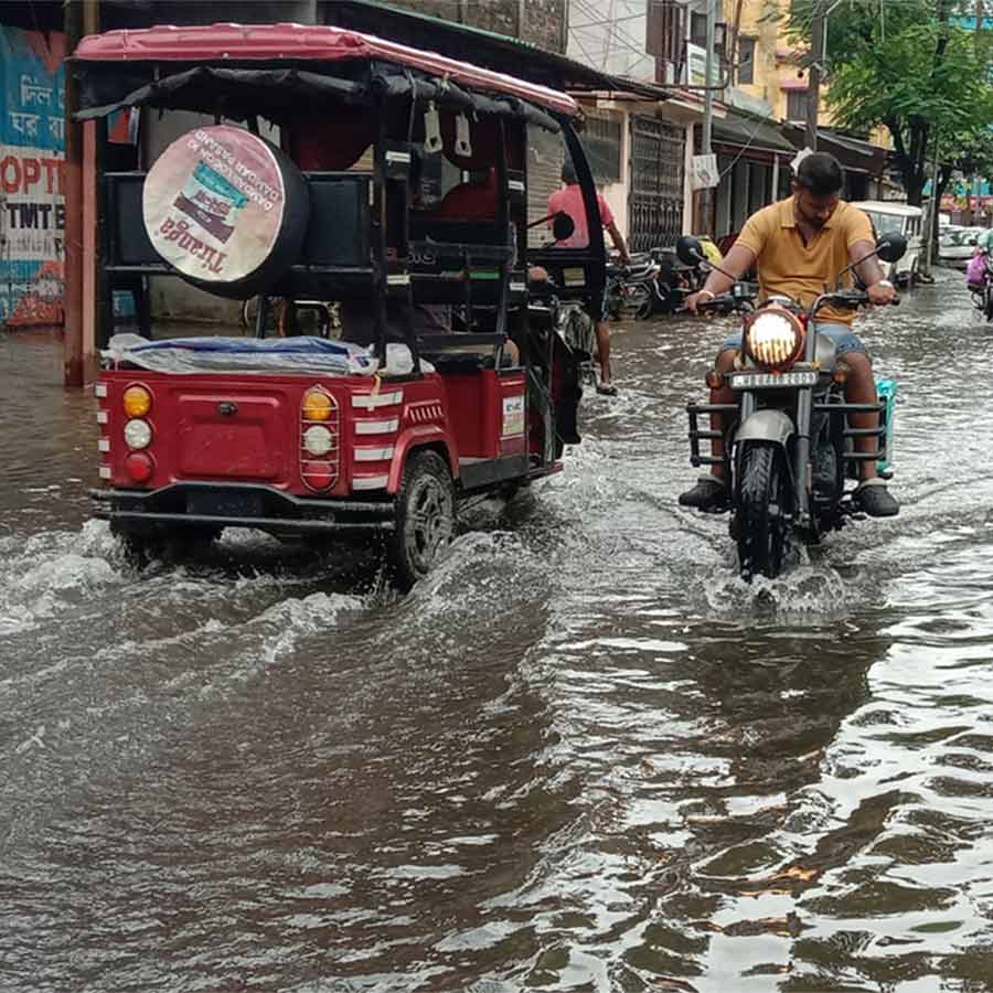 Waterlogging in Coochbehar, daily life disrupted dgtld