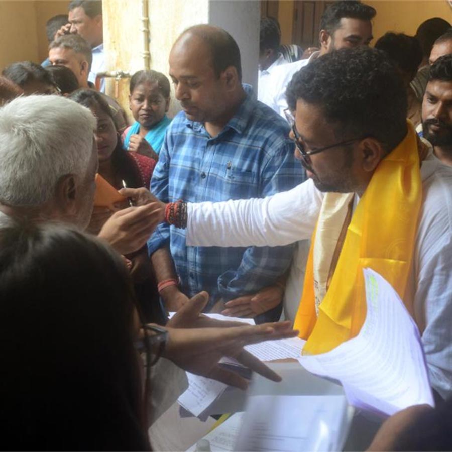 Residents from Siliguri town and various other areas approached the MLA with several complaints