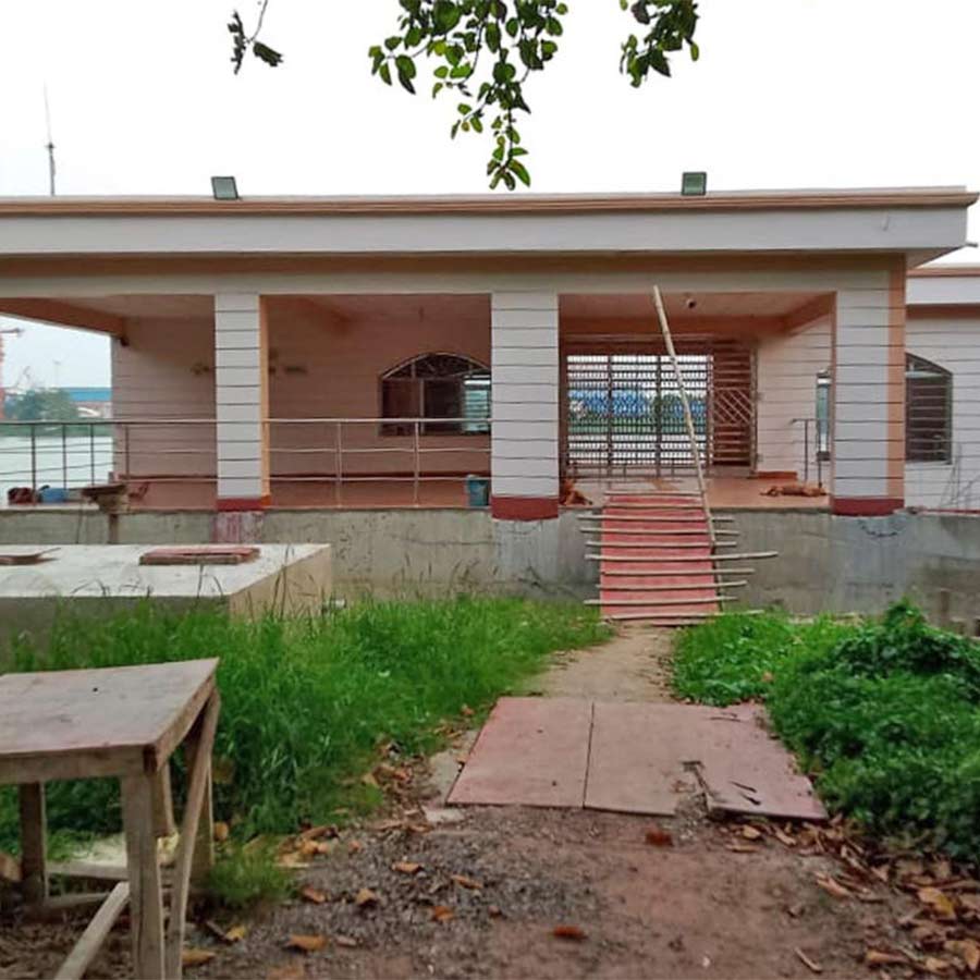 Podra launch ghat in Howrah cannot be made operational even after the completion of construction work due to a certain reasons