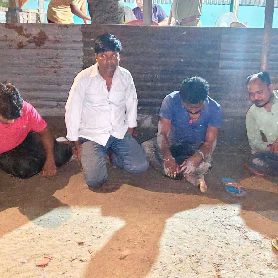 ধৃত চার যুবক।