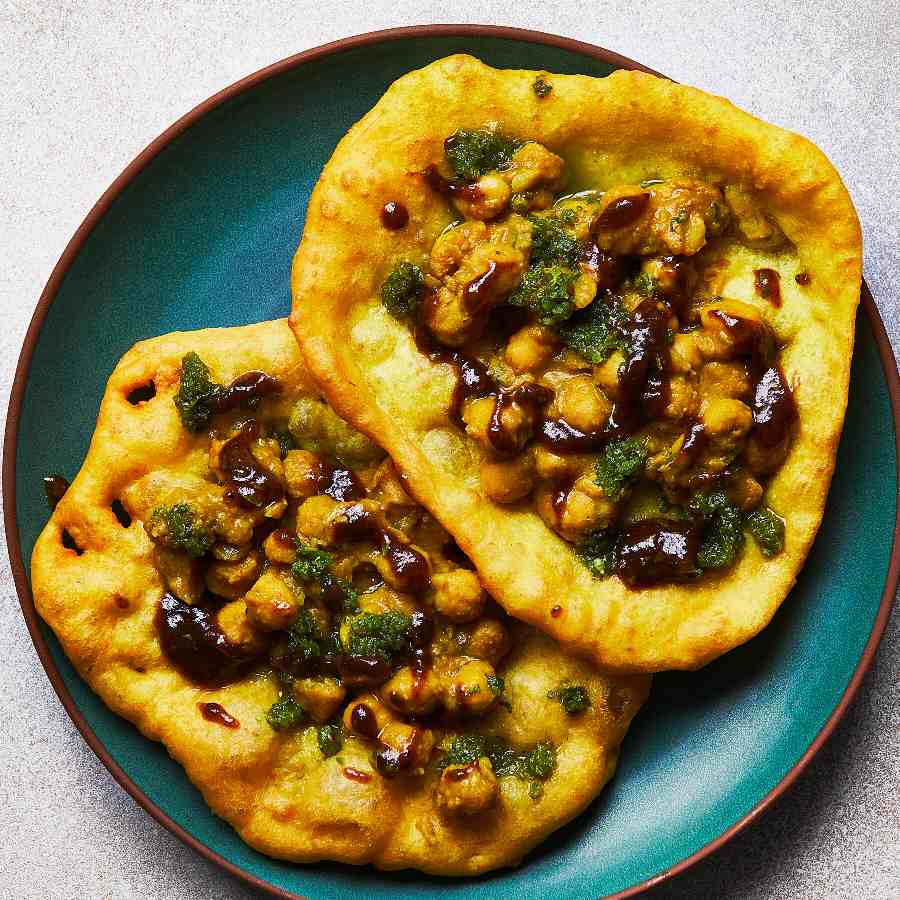 ত্রিনিদাদে ছোলে ভাটুরে হয়েছে ডব্‌লস।