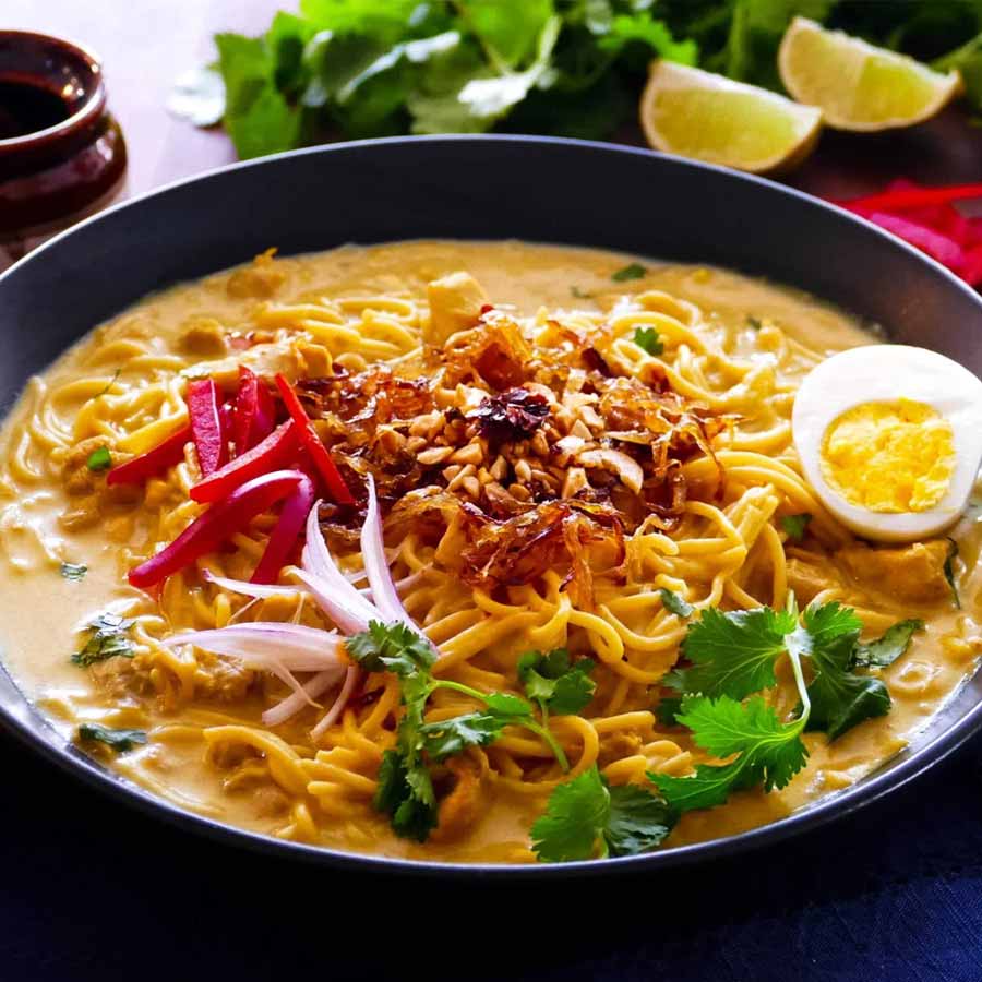 The Fascinating History Behind Popular Indian Fusion Dishes Around the World dgtl
