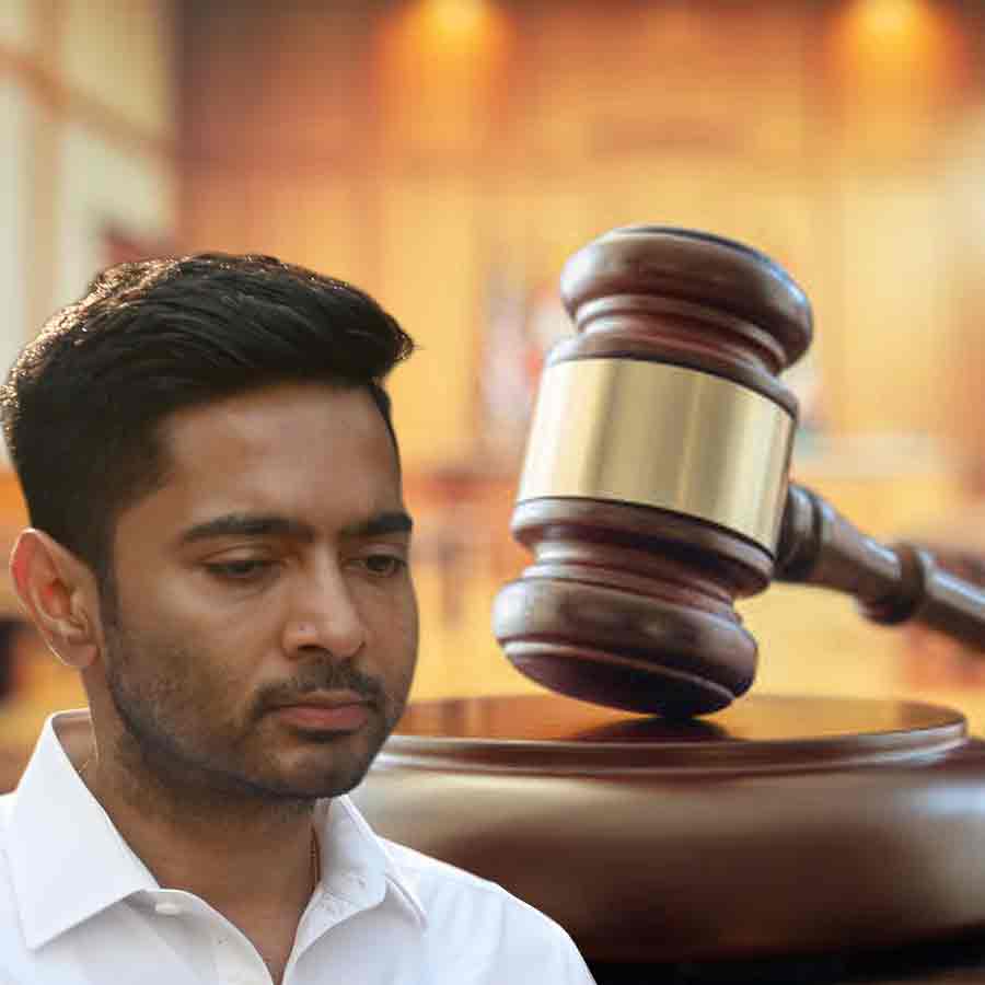 Abhishek Banerjee\\\\\\\'s objection to the collection of voice samples was overruled by Calcutta High Court