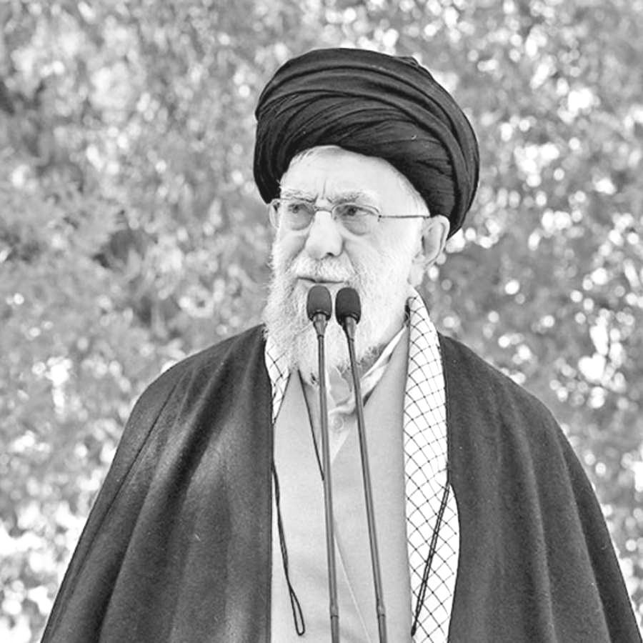 ইরানের সর্বোচ্চ ধর্মীয় নেতা আয়াতোল্লা আলি খামেনেই।