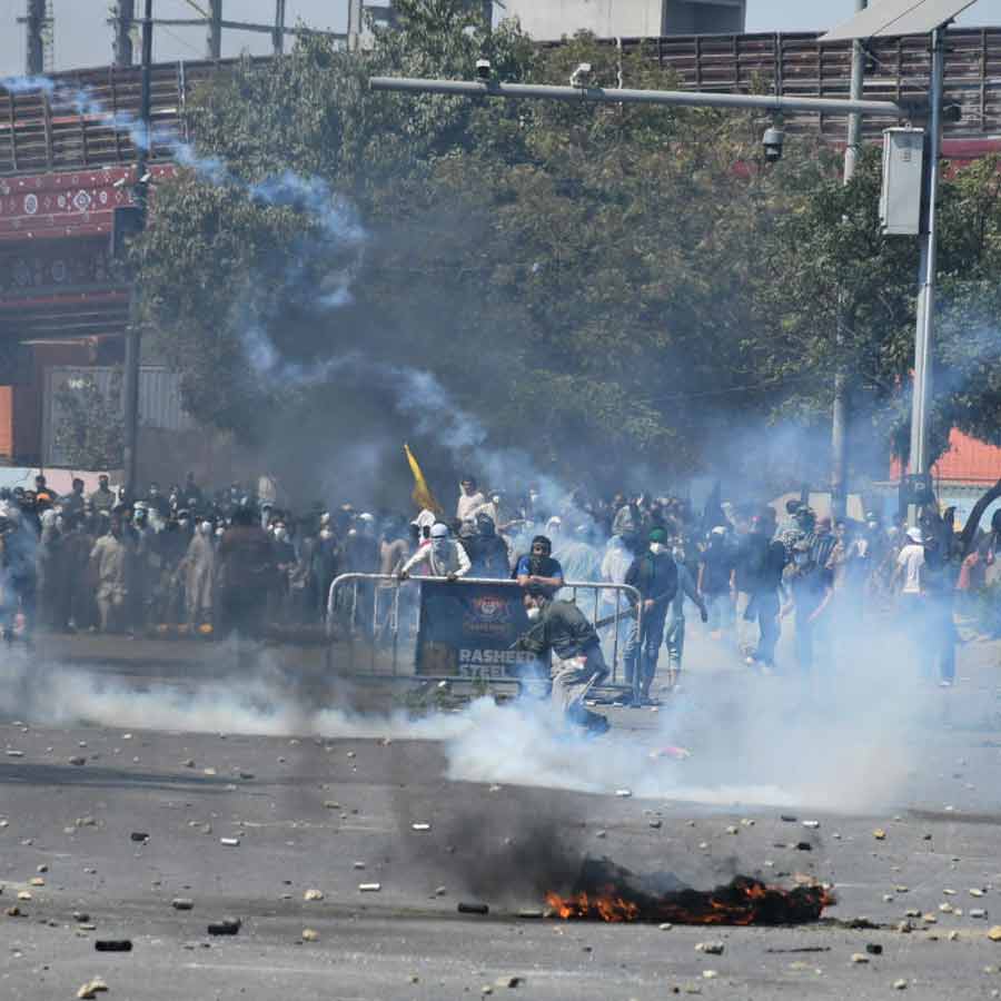 US embassy in Islamabad advise US citizens in Pakistan dgtl