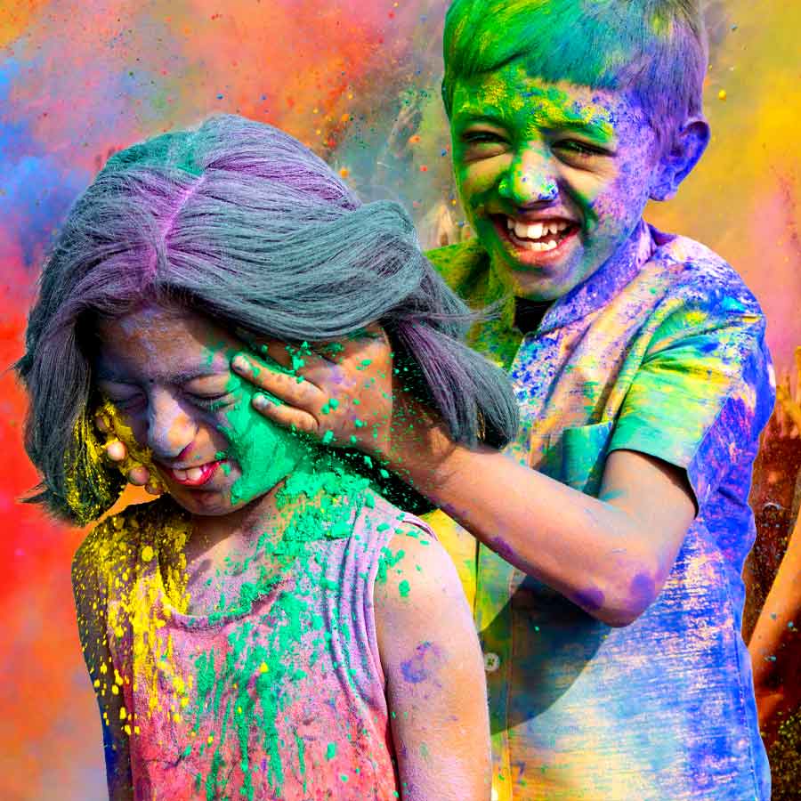 Useful eye care tips on Holi for children