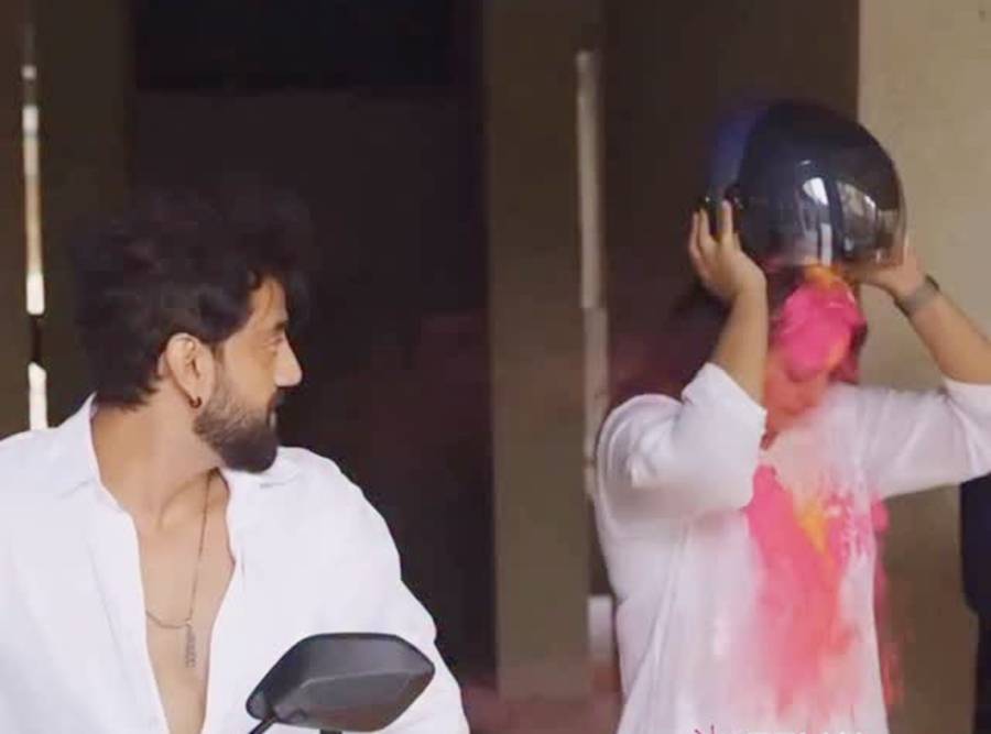 শুটিংয়ে সোনাক্ষীর সঙ্গে জ়াহিরের দুষ্টুমি।