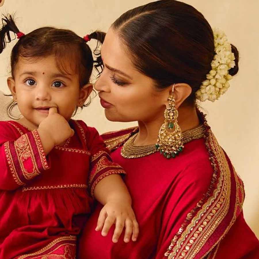 দোলের কোন আক্ষেপ রয়ে গিয়েছে দীপিকার।