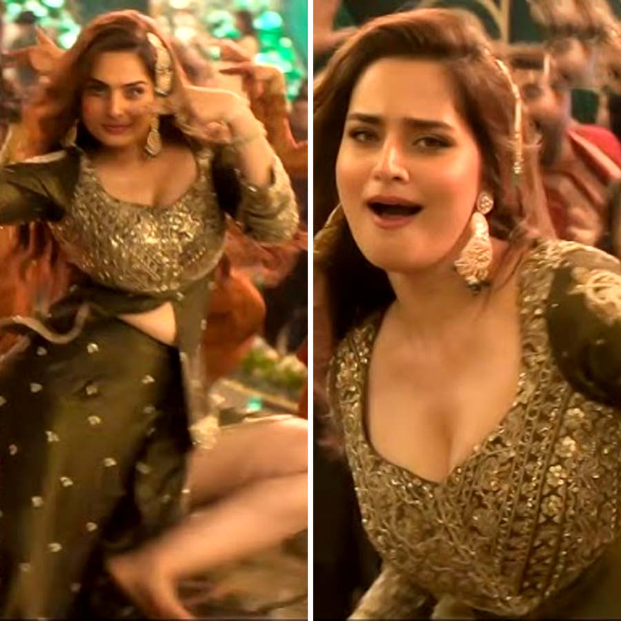 আয়েশা খান।