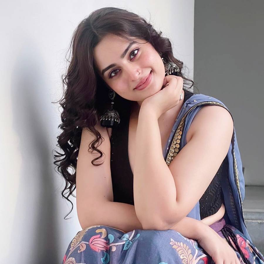 'Dhurandhar' Actress Ayesha Khan Claims She Receives Threats Every Day dgtl