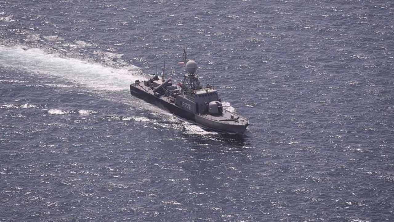 ইরানের নৌবাহিনীর জাহাজ ‘আইআরআইএস ডেনা’।