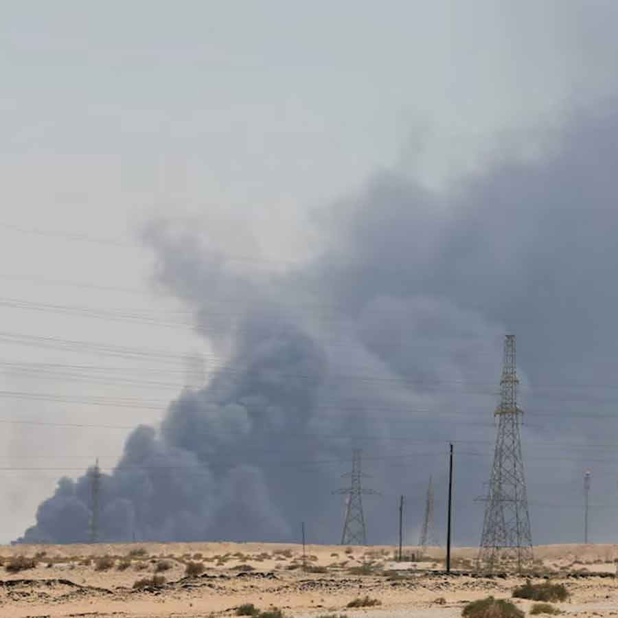 সৌদি আরবে ইরানের হামলা।