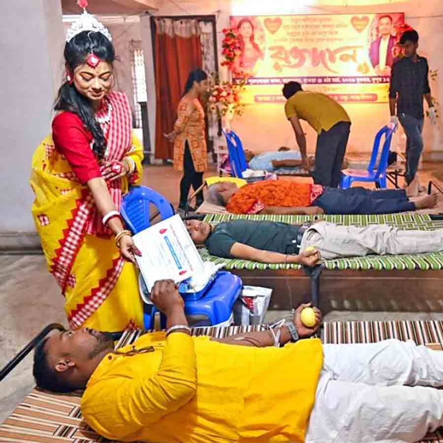 আলমপুরে রক্তদান শিবির।