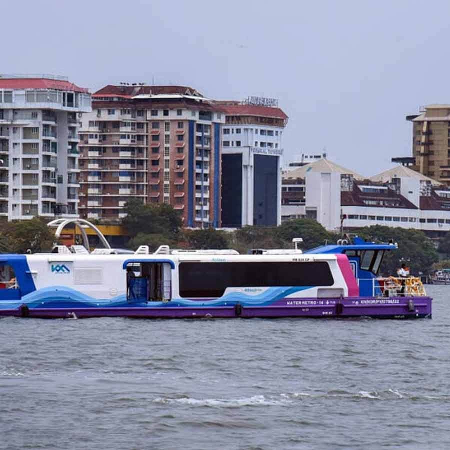 Initiative to launch ‘Water Metro’ on the Ganga; Kolkata Municipal Corporation to hold meeting with Kochi agency soon to start service