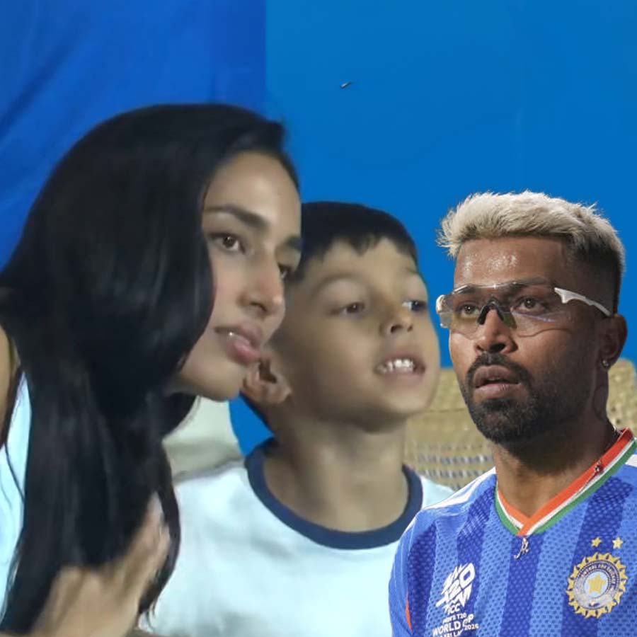 মাহিকার উপর রেগে গেল হার্দিকের ছেলে।