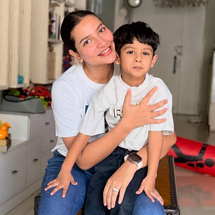 Actress Subhashree Ganguly returns safely with son Yuvan from war-torn Dubai dgtl