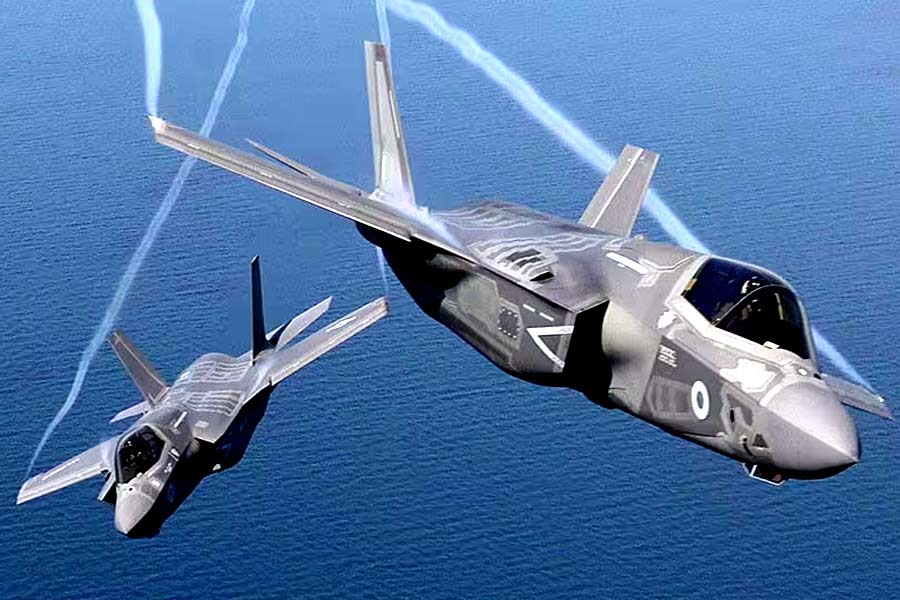 Is US loses three F-15 Eagle fighter jets due to friendly fire in Kuwait amid Iran war