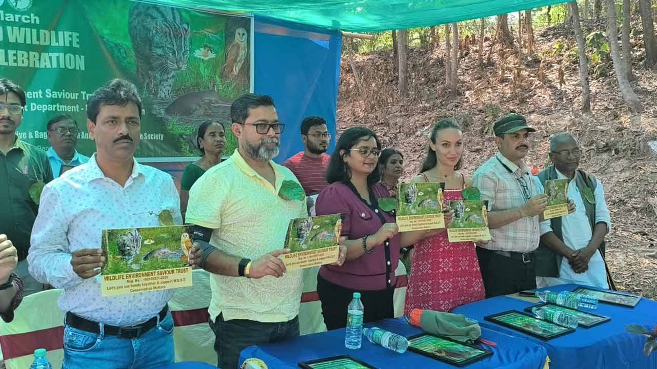 ‘ওয়াইল্ডলাইফ এনভায়রনমেন্ট সেভিয়ার ট্রাস্ট’-এর উদ্যোগে বিশ্ব বন্যপ্রাণ দিবস পালন করা হল বাগনানের বাঙালপুর দামোদর নদের তীরবর্তী বাঙালপুর বোর্ড প্রাইমারি স্কুল প্রাঙ্গণে।