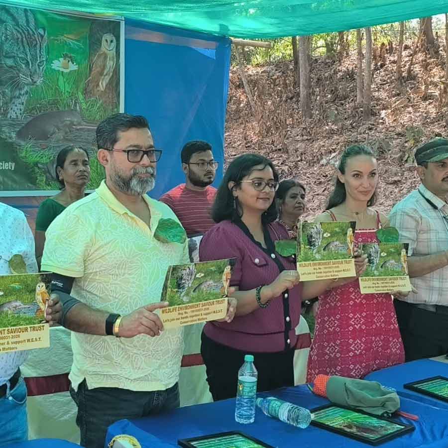 ‘ওয়াইল্ডলাইফ এনভায়রনমেন্ট সেভিয়ার ট্রাস্ট’-এর উদ্যোগে বিশ্ব বন্যপ্রাণ দিবস পালন করা হল বাগনানের বাঙালপুর দামোদর নদের তীরবর্তী বাঙালপুর বোর্ড প্রাইমারি স্কুল প্রাঙ্গণে।