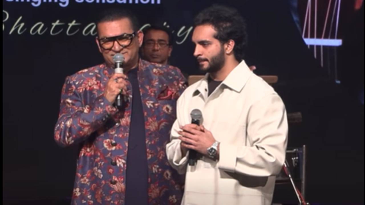 অভিজিৎ ভট্টাচার্য ও পুত্র জয় ভট্টাচার্য।