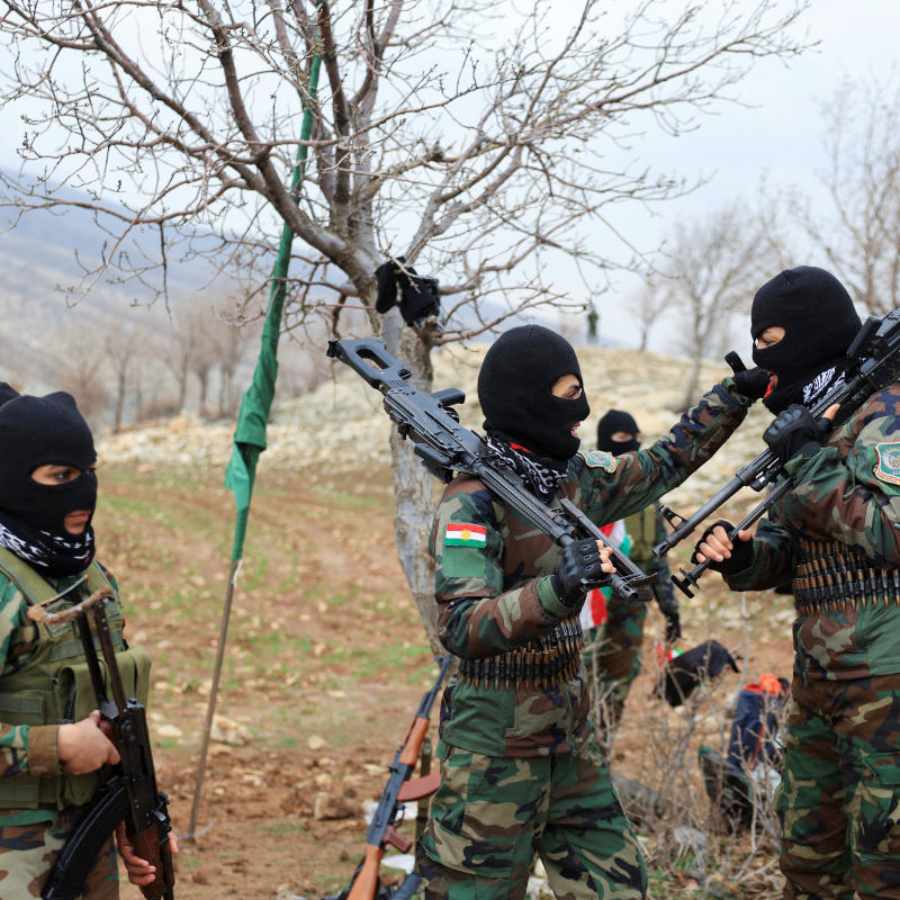 Kurdish fighters may enter in Iran war on behalf of US, who are Kurds