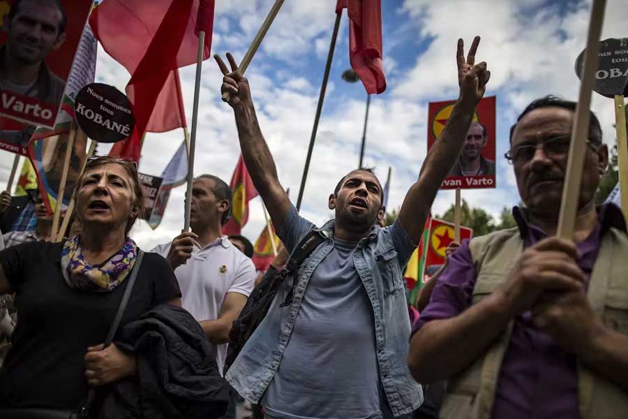 Kurdish fighters may enter in Iran war on behalf of US, who are Kurds