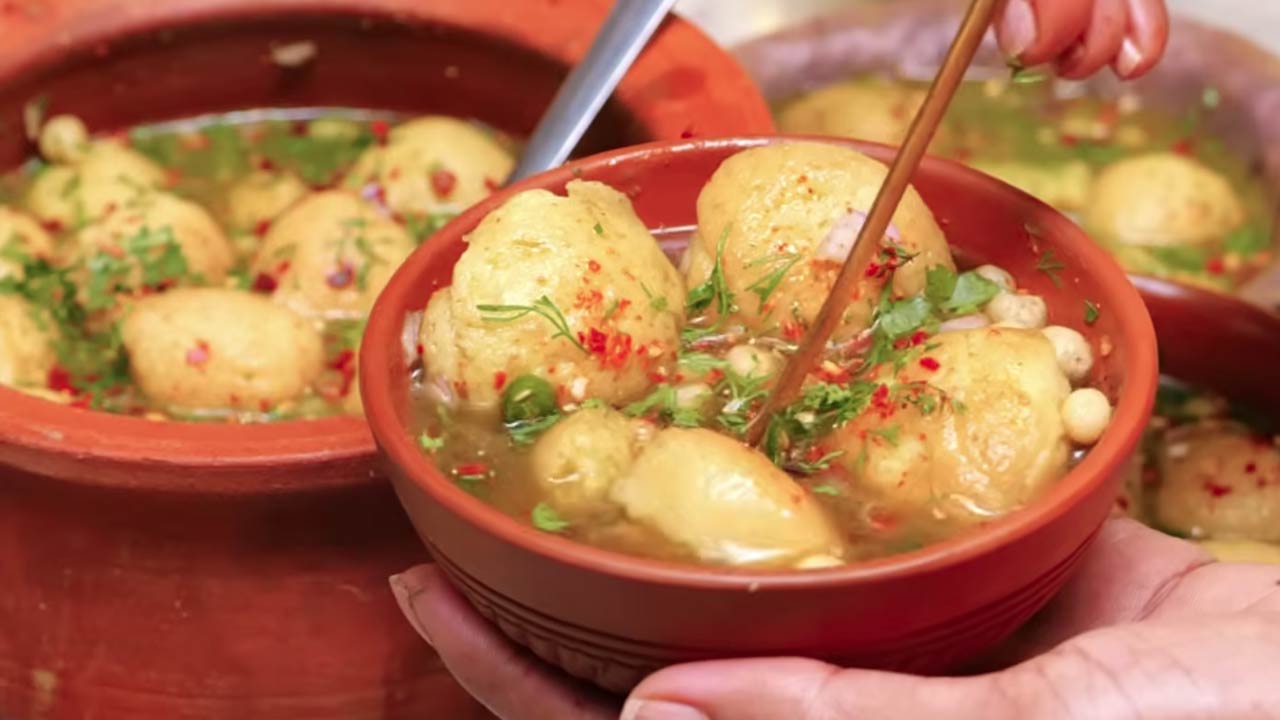 How to cook spicy tasty Water Vada or Pani Phukli