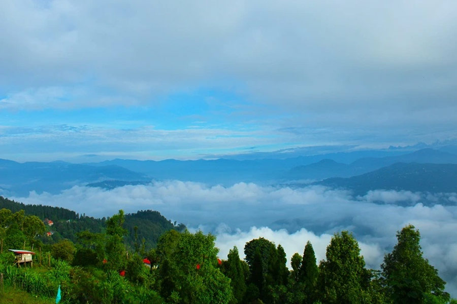 পাহাড়-মেঘের ঠিকানায় চলুন। অপেক্ষা করছে কাফেরগাঁও।